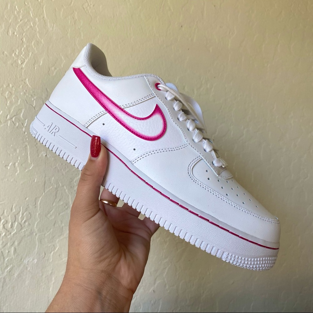 Women’s Nike Air Force 1 ‘07 fireberry/white